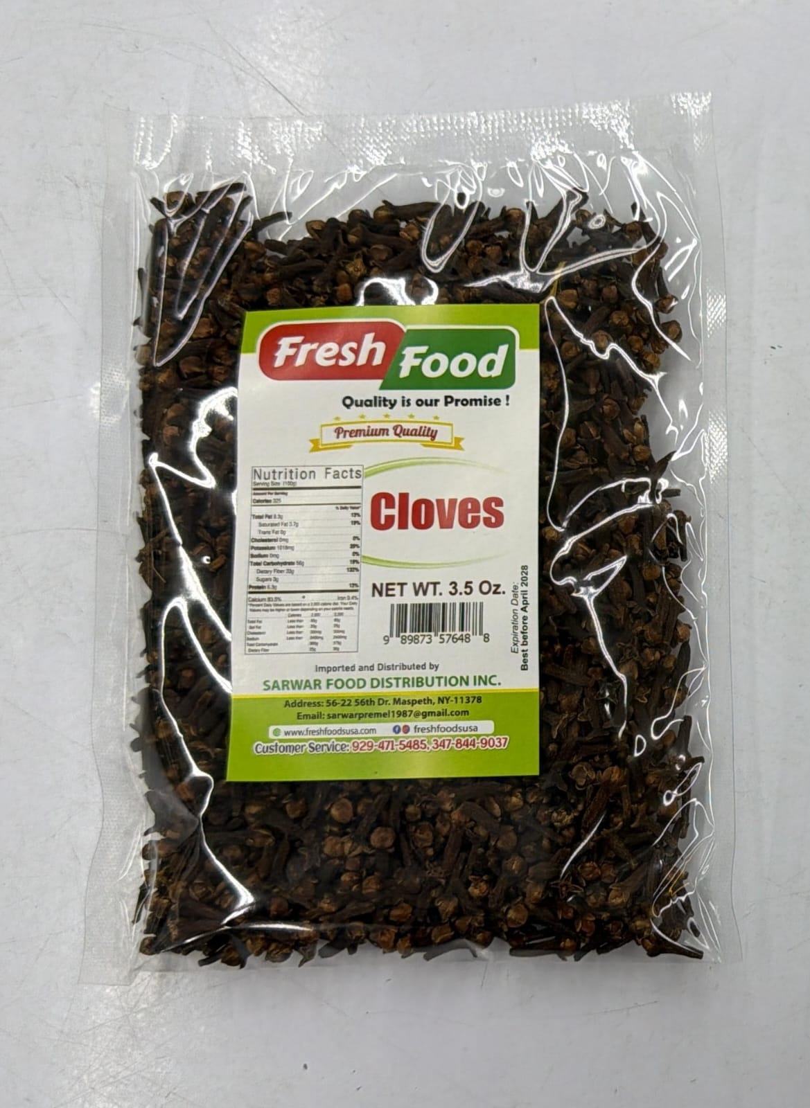 Packaged cloves with a 'Fresh Food' label on a white background